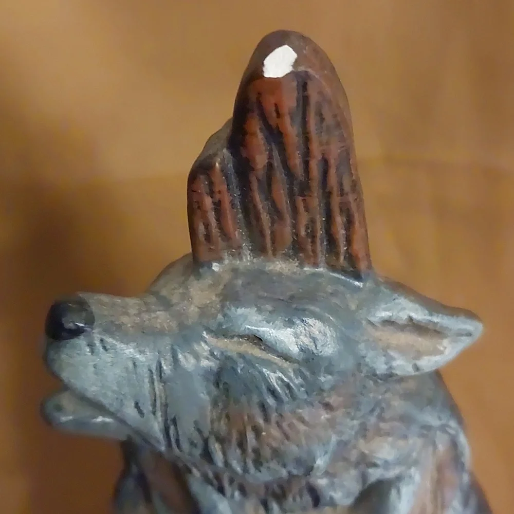 Set of 2 Vintage Indian Head Ceramic Busts - Picture 9 of 9